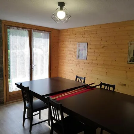 Maison Vue Montagne Avec Jardin Oz